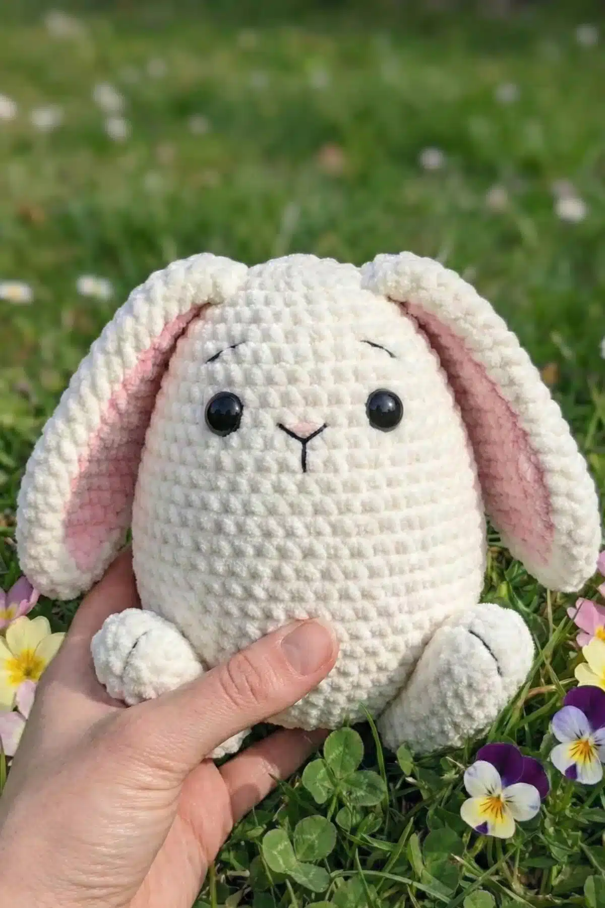 Egg Bunny Amigurumi Crochet Pattern (Free & Easy)