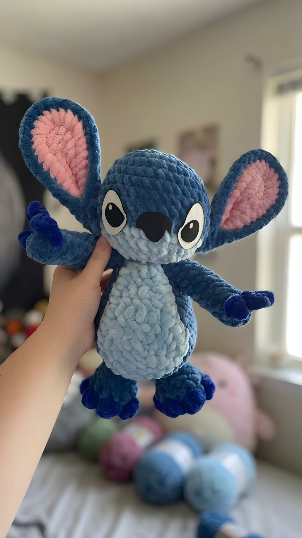 Free Crochet Stitch Pattern: Make Your Own Plush Alien Friend!