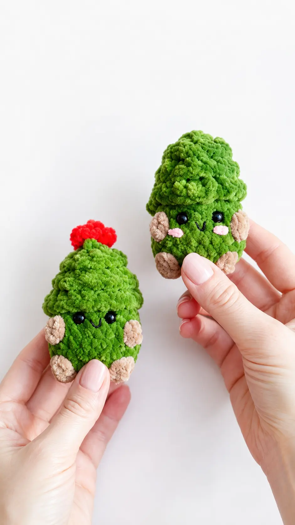 How to Crochet a Little Christmas Tree Plush – Free Pattern