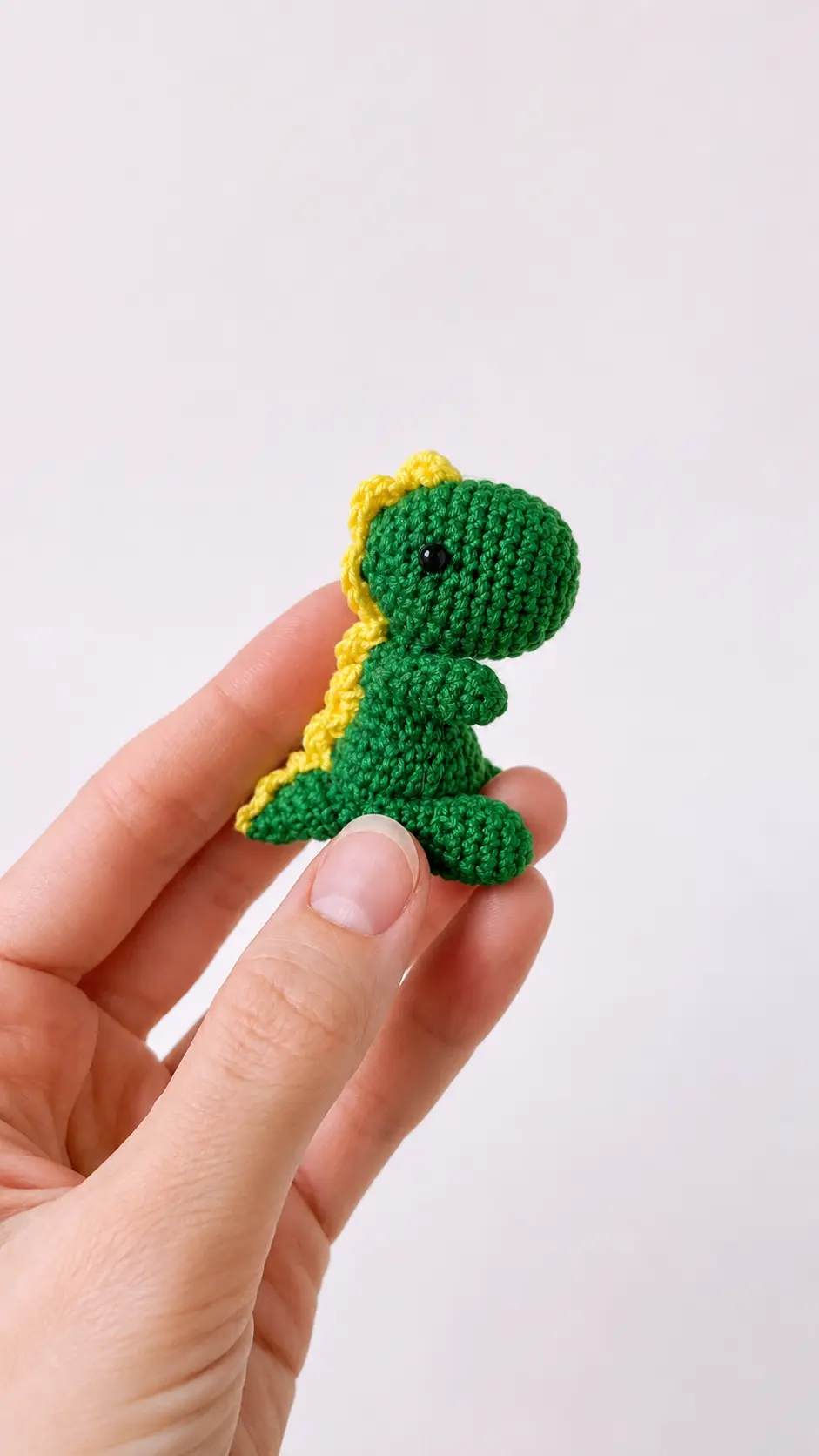 Make This Lovable Little Green Dinosaur – Free Amigurumi Pattern